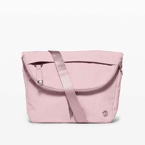 ✨LULULEMON FESTIVAL BAG✨